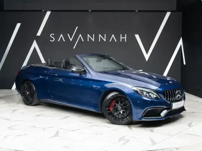 Usado Mercedes C63 AMG Premium 2016 Azul Cabrios
