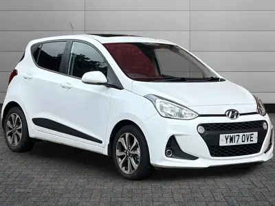 Used Hyundai i10 Premium SE 87 HP (63 kW) 2017 White Hatchback