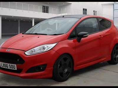 Used Ford Fiesta Zetec 140 HP (102 kW) 2016 Hatchback