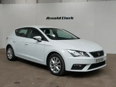 Begagnad Seat Leon SE 130 HK (95 kW) 2019 Vit Halvkombi