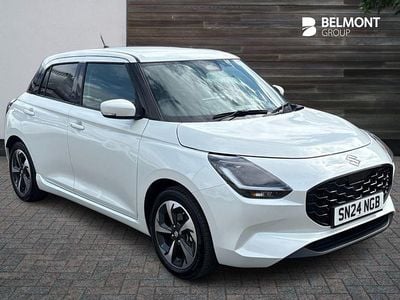 Used Suzuki Swift 2024 White Hatchback