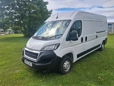 Used Peugeot Boxer 140 HP (102 kW) 2022 White Van