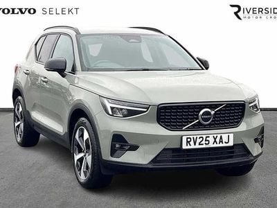Sage green Used 2025 Volvo XC40 Plus SUV | £29,250 (Good price)