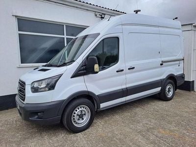 Usado Ford Transit 130 HP (95 kW) 2019 Branco Van