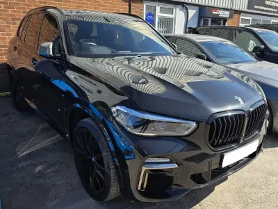 Begagnad BMW X5 Comfort Edition 395 HK (290 kW) 2019 Svart SUV