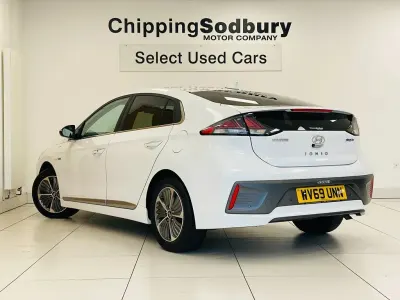 Used Hyundai Ioniq Premium SE 139 HP (102 kW) 2019 White Hatchback