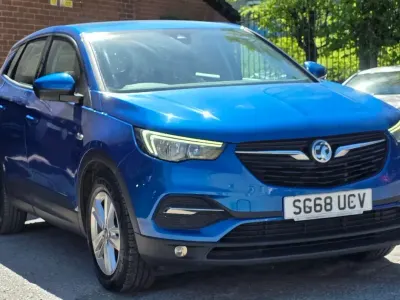 Second-hand Vauxhall Grandland X S 130 CP (95 kW) 2018 Albastru SUV