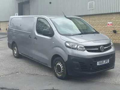 Used Vauxhall Vivaro Edition 120 HP (88 kW) 2019 Grey MPV