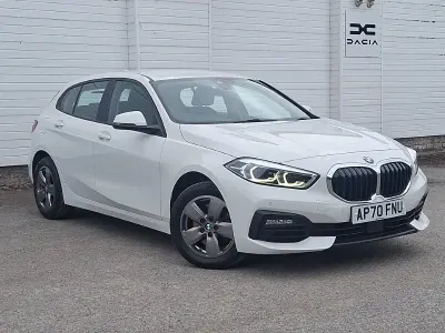 Used BMW 118 Comfort Edition 140 HP (102 kW) 2020 White Hatchback