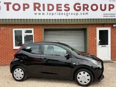Used Toyota Aygo X-play 72 HP (52 kW) 2020 Black Hatchback