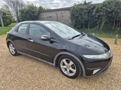 Używany Honda Civic ES 138 KM (101 kW) 2008 Czarny Hatchback