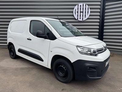 Used Citroën Berlingo 75 HP (55 kW) 2022 White MPV
