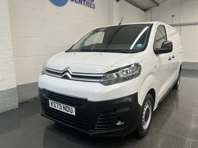 Used Citroën Dispatch 100 HP (73 kW) 2023 White MPV