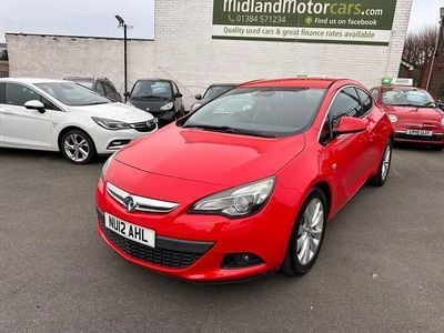 Used Vauxhall Astra GTC SRi 140 HP (102 kW) 2012 Red Coupe