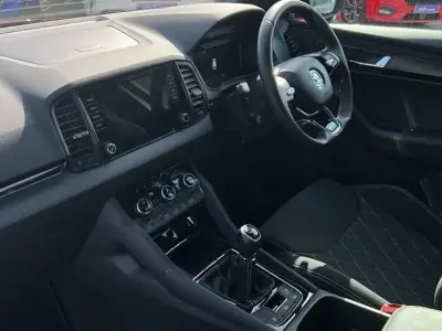 Begagnad Skoda Karoq SportLine 150 HK (110 kW) 2023 Röd SUV