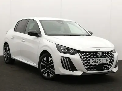 Używany Peugeot 208 Allure 101 KM (74 kW) 2025 Biały Hatchback