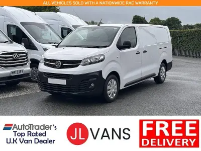 Used Vauxhall Vivaro 145 HP (106 kW) 2023 White MPV