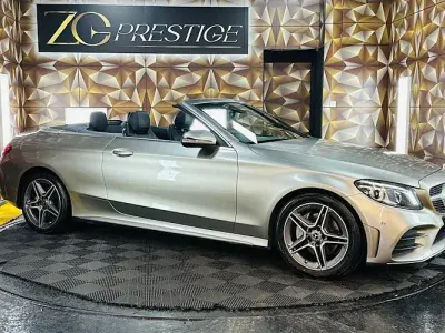 Usado Mercedes C200 AMG Line Premium 184 HP (135 kW) 2020 Cabrios