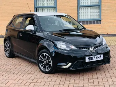 Usado MG MG3 106 CV (77 kW) 2017 Negro Utilitario
