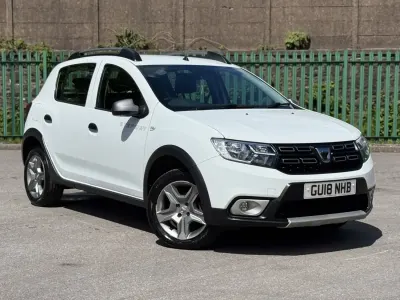 Gebraucht Dacia Sandero Lauréate 90 PS (66 kW) 2018 Weiß Kleinwagen
