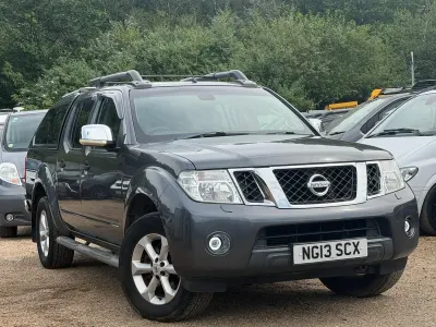 Used Nissan Navara Tekna 2013 Grey Pickup