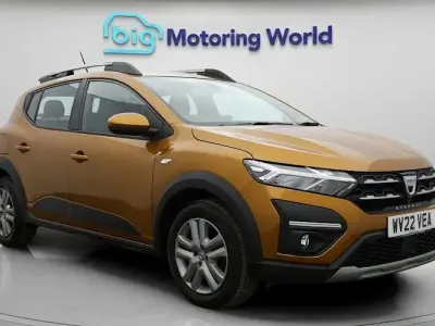 Used Dacia Sandero Comfort 91 HP (66 kW) 2022 Orange Hatchback