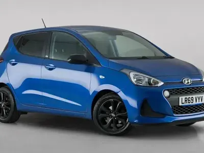 Used Hyundai i10 67 HP (49 kW) 2019 Blue Hatchback