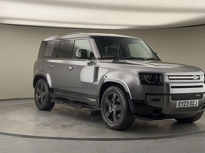 Used Land Rover Defender HSE Dynamic 300 HP (220 kW) 2023 Eiger grey SUV