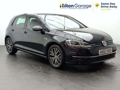 Used VW Golf VII SE 130 HP (95 kW) 2017 Black Hatchback