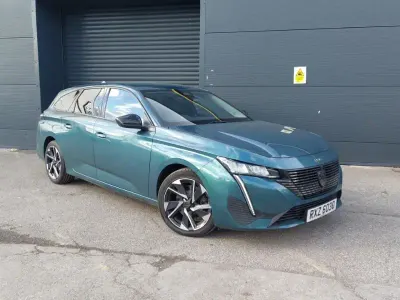 Used Peugeot 308 Allure Premium 131 HP (96 kW) 2022 Blue Estate