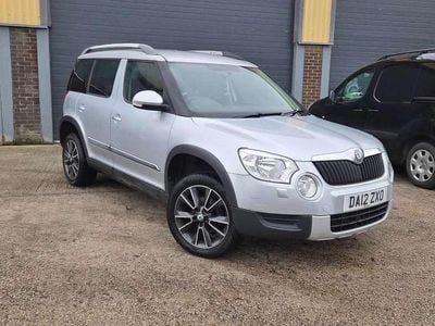 Used Skoda Yeti 105 HP (77 kW) 2012 Silver SUV