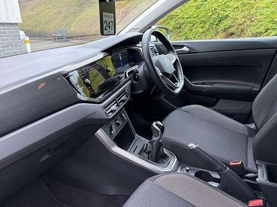 Used VW Polo Life 95 HP (69 kW) 2022 White Hatchback