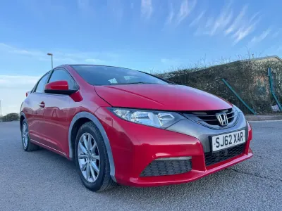 Used Honda Civic SE 150 HP (110 kW) 2012 Red Hatchback
