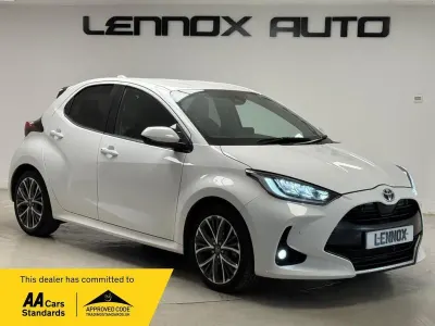 Used Toyota Yaris Hybrid 2023 White Hatchback