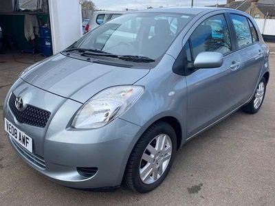 Used Toyota Yaris 87 HP (63 kW) 2008 Silver Hatchback