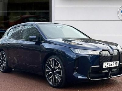 Usado BMW iX M Sport 295 kW (402 HP) 2025 Azul SUV