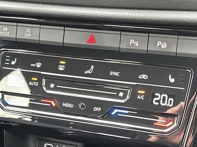 Begagnad VW T-Roc R-line 150 HK (110 kW) 2025 Svart SUV