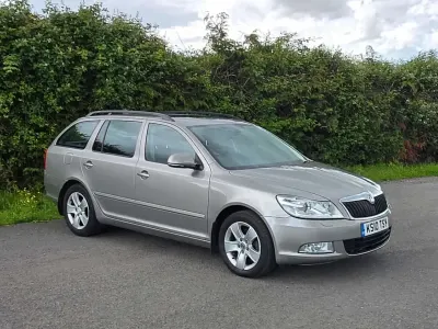 Used Skoda Octavia Elegance 140 HP (102 kW) 2010 Beige Estate