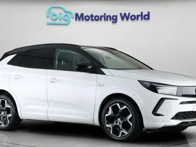 Used Vauxhall Grandland X Ultimate 131 HP (96 kW) 2023 White SUV