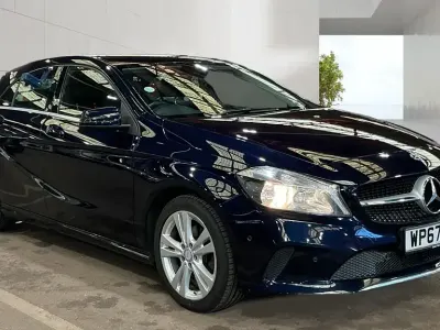 Used Mercedes A160 Executive 102 HP (75 kW) 2018 Cavansite blue Hatchback