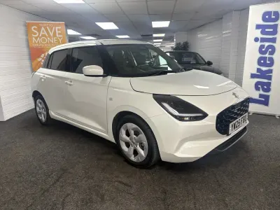 Nowe Suzuki Swift 82 KM (60 kW) 2025 Biały Hatchback