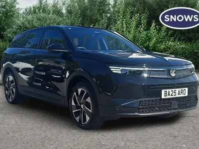 Used Vauxhall Grandland X Ultimate 136 HP (100 kW) 2025 Black SUV