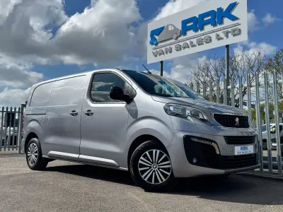 Begagnad Peugeot Expert Premium 2022 Grå Van
