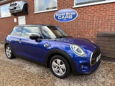 Used Mini Cooper Classic 136 HP (100 kW) 2019 Blue Hatchback