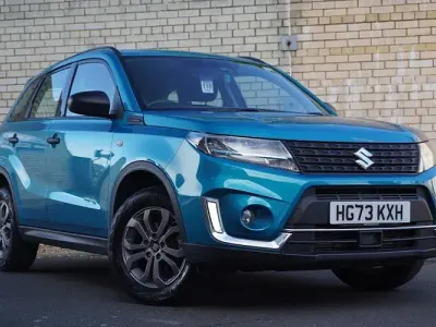 Gebraucht Suzuki Vitara 129 PS (94 kW) 2023 Türkis SUV