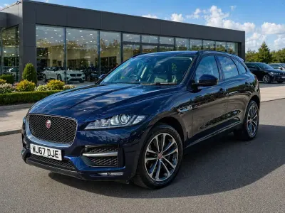 Usado Jaguar F-Pace R-Sport 180 HP (132 kW) 2017 Azul SUV