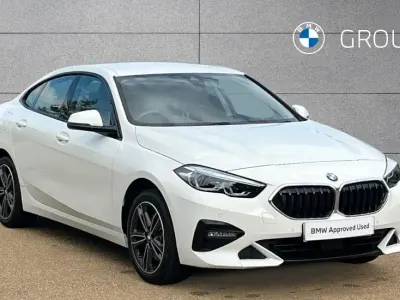 Begagnad BMW 218 Sport Line 136 HK (100 kW) 2021 Vit Sportkupé