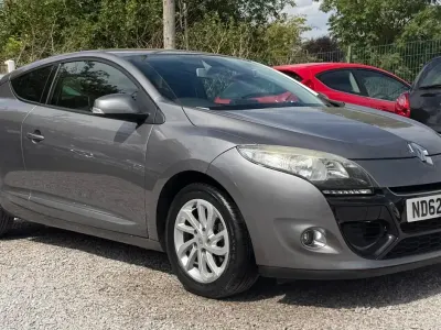 Used Renault Mégane Coupé Dynamique 110 HP (80 kW) 2012 Grey Coupe