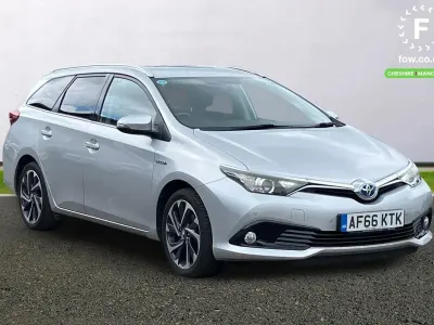 Used Toyota Auris Hybrid