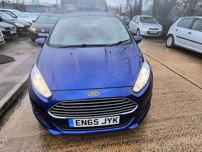 Blue Used 2016 Ford Fiesta Zetec Hatchback | £3,299 (Good price)